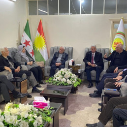 ئەنەکەسە مەرجى بۆ دانوستان لەگەڵ دیمەشق هەیە؛ داواى یەکڕیزیى کورديش دەکات و تاکڕەوى ڕەت دەکاتەوە